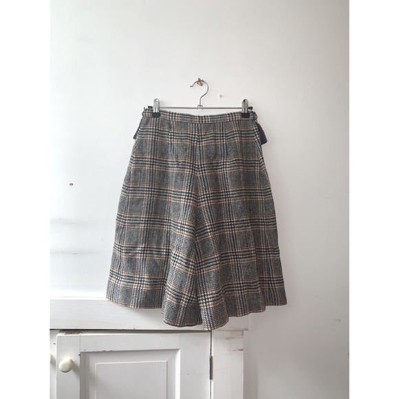 NWOT Rare Vintage Women’s Button Skirt Shorts Wool - Picture 2 of 4